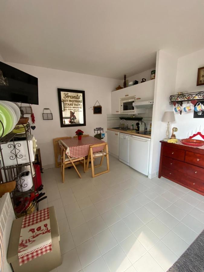 Studio En Rez De Jardin -"Le Petit Nid" A Trouville Bagian luar foto